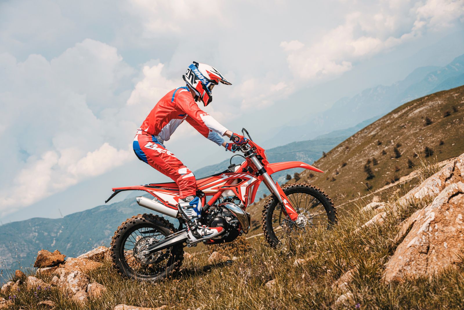 Introducing the 2024 Beta Xtrainer 300 and 250